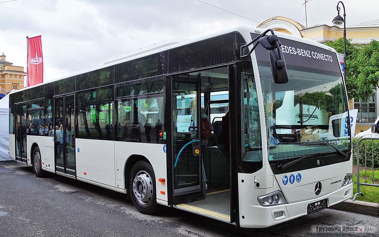 Designed for Easy Road Travel Across the Emirates with Local Experience and Tailored Driving Solutions